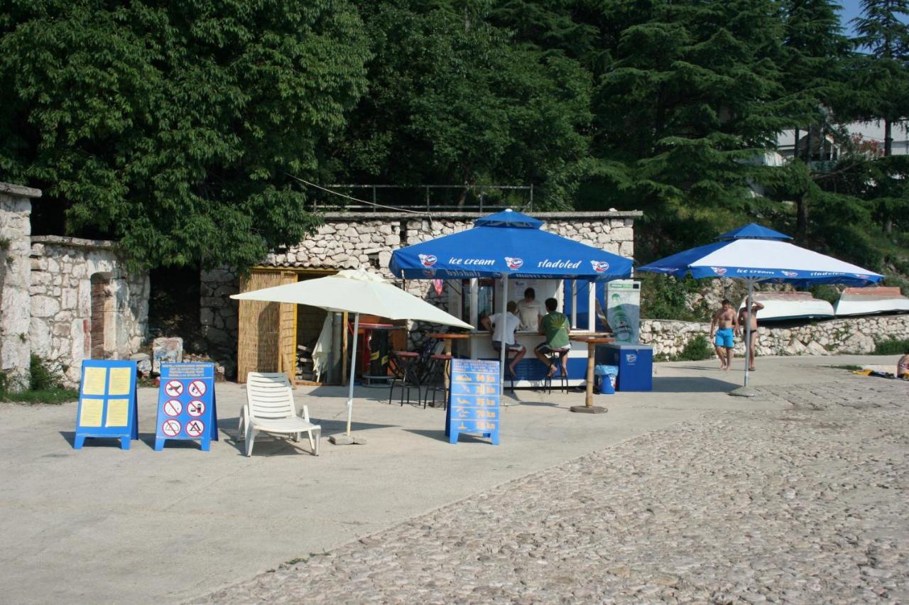 Apartments With A Parking Space Dramalj, Crikvenica - 5576 Kültér fotó