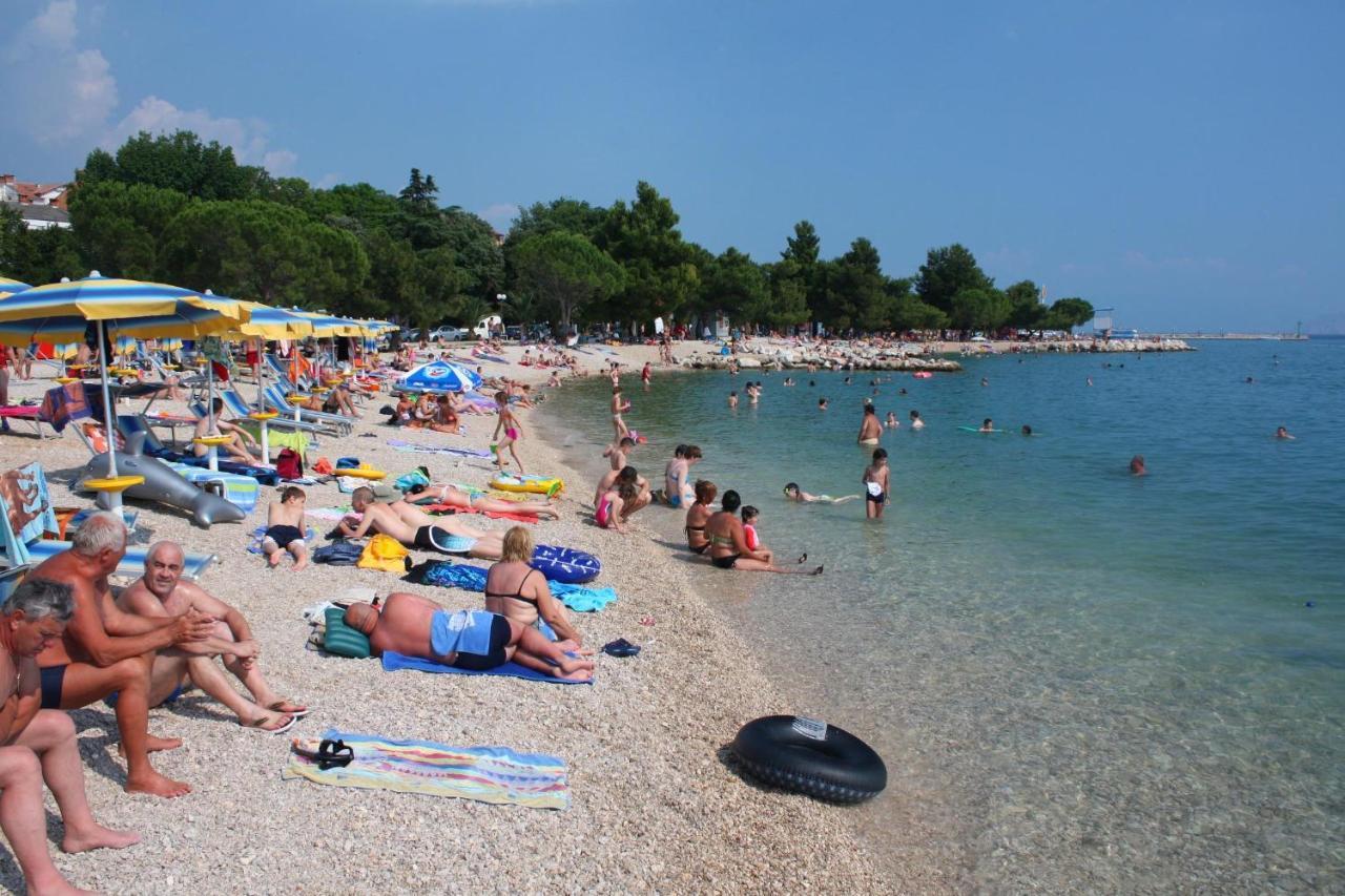 Apartments With A Parking Space Dramalj, Crikvenica - 5576 Kültér fotó