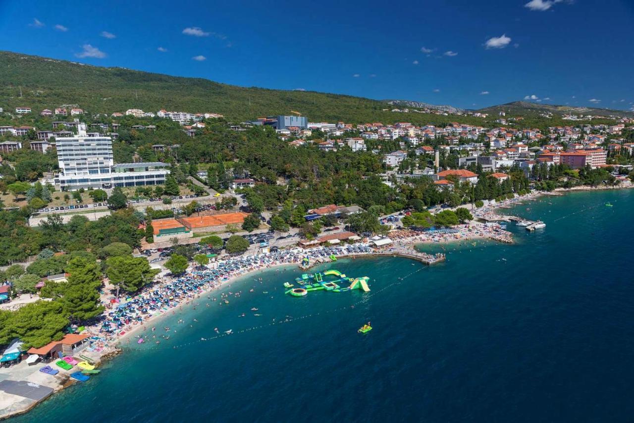 Apartments With A Parking Space Dramalj, Crikvenica - 5576 Kültér fotó